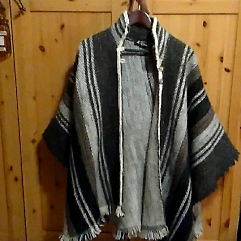 🦙 Alpaca Connection Wool Poncho OS UNISEX  Boulder Colorado 'WARMTH"